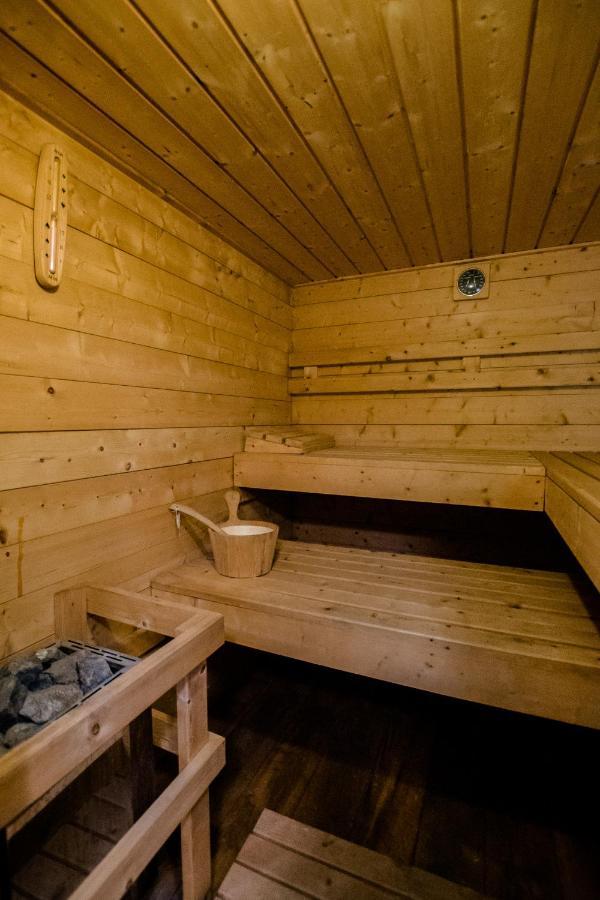 Houseboat Jana - With Sauna And Terrace Hotel Bruges Exterior photo
